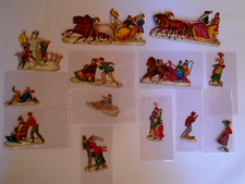 A la neige! Skiers, skaters, sledges, sledging