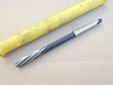 1 alésoir diamètre 11,99mm