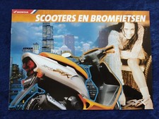 Honda Scooters Program Brochure SFX Bali Vision NSR Scoopy Wallaroo 