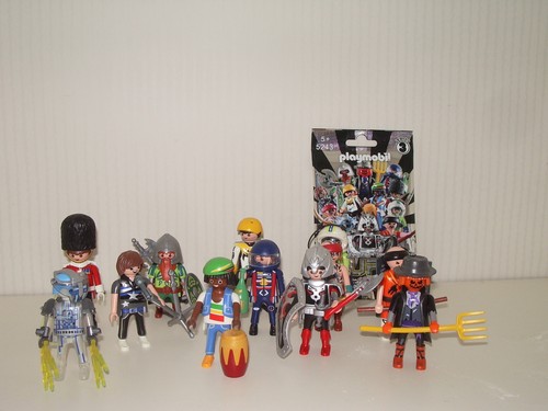 Figurine serie 3 figures - ///,