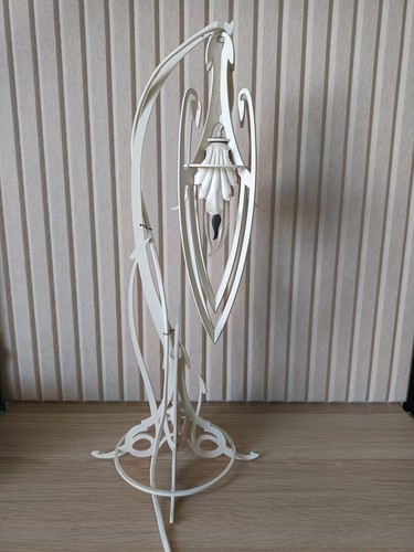 Lampe de table - 🕯️,