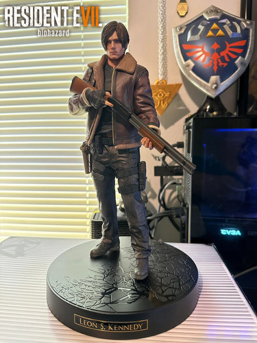 Resident evil biohazard - evil, leon