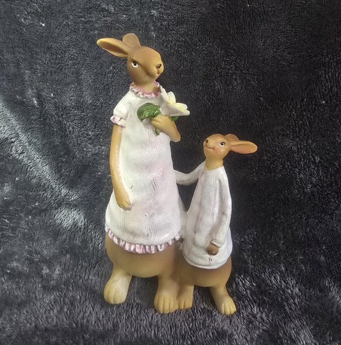 Figurine lapins mère - , et