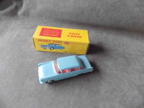 Opel kapitan dinky toys - kapitan,