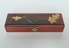 Ancienne boite en bois peinte