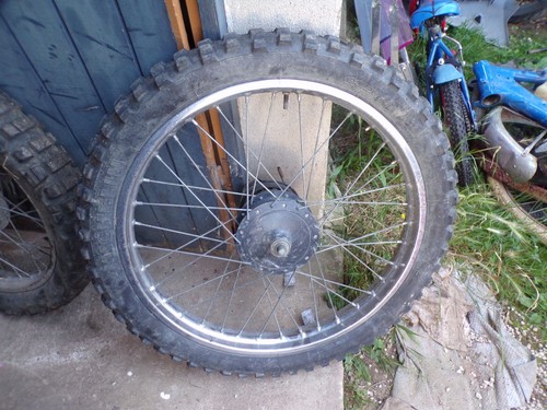 Roue jante avant suzuki 80 - 50,