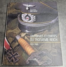 Uniformes Et Coiffes Du 3e