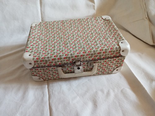 Ancienne petite valise - , en