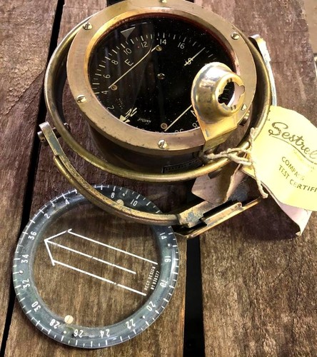 Ancien compas navigation - ancien,