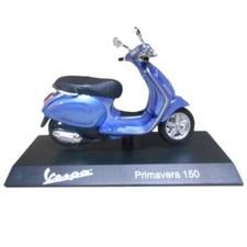 Vespa Primavera 150 1:18 Ixo Salvat Diecast Moto
