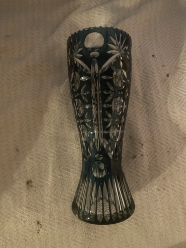 Vase cristal taillé bleu - cristal,
