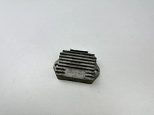 REGULATEUR TENSION APRILIA SR