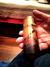 LOT 2 BEAUX VERRES ANCIENS EN VERRE ÉMAILLÉS DONT UN SIGNÉ EN PARFAIT ETAT.