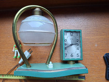 Lampe de chevet avec réveil