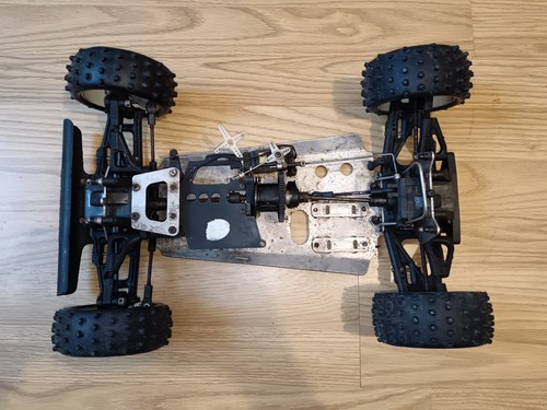 Kyosho burns chassis - kyosho,