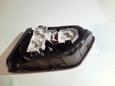 Feu arriere secondaire gauche