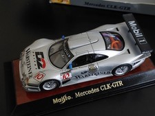 Mercedes CLK-GTR N°10 Grise Maisto échelle 1/43 dans boîte plexiglas et carton 