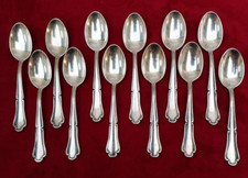 12 PETITES CUILLERES Ancienne