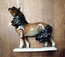 Ancien cheval céramique ou
