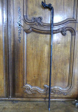 CANNE DE COLLECTION  EN BOIS SCULPTE