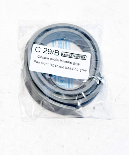 C29b paire de profils - de,