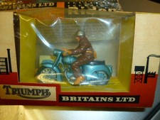 DIE CAST vintage britains triumph motorcycle with box rare!!  cod. 9686