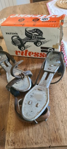 Patins roulettes ancien de - à,