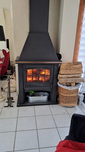 Vends poêle bois noir - , à