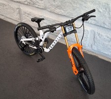 Vélo VTT MINIATURE Échelle 1