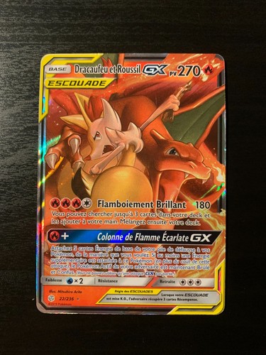 Carte pokémon dracaufeu et - carte,