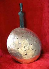 Bassinoire. Art Populaire