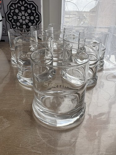 Verres martini dans leur - verres,