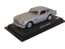 Miniature Aston Martin DB5