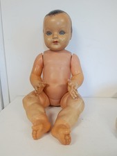 beau baigneur poupon  de