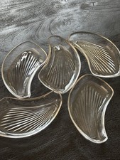 Cinq assietes Lalique France