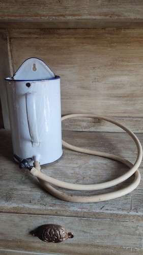 Broc irrigateur mural ancien - broc,
