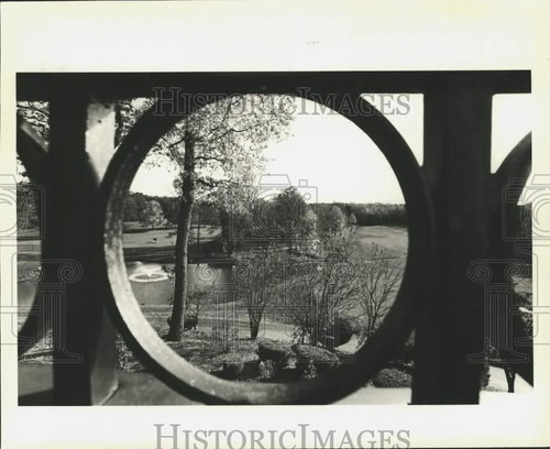 1992 press photo decorative - 1992, a