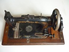 Machine à  coudre NEWHOME à manivelle, made in USA, brevet 1887, port gratuit !