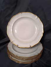 6 assiettes plates en porcelaine de Limoges décor filet or D. 25 cm