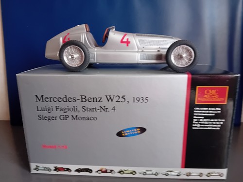 Miniature mercedes benz 18 - , 1/18