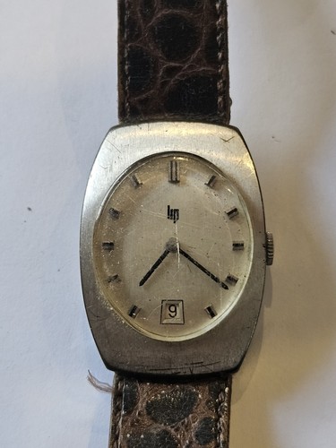 Montre lip mécanique ancienne - lip,