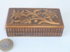 ANCIENNE BOITE À TIMBRES BOIS SCULPTÉ SOUVENIR DU MONT DORE