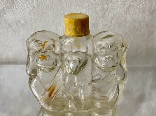 Petit flacon vide empty - petit, en