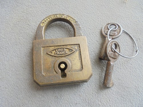 Ancien cadenas avec clefs - ancien,