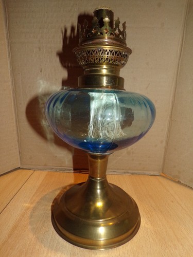 Ancienne lampe pétrole - ancienne,