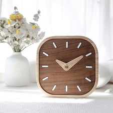 Horloge de table en bois