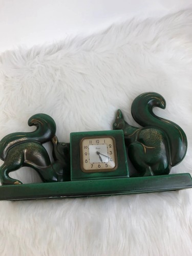 Horloge décorative écureuil