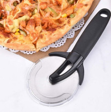Roulette à Pizza - Coupe Lame INOX Découpe avec Poignée Silicone & couvercle