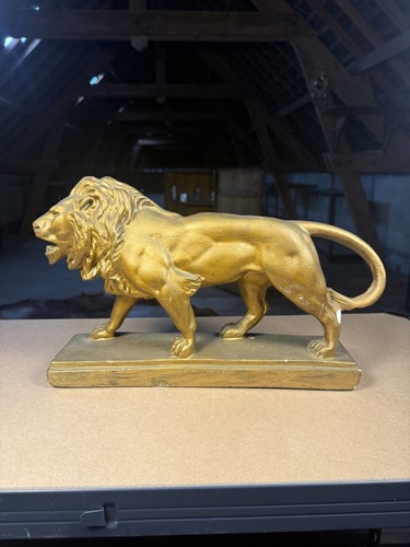 Statue lion ancien - , style