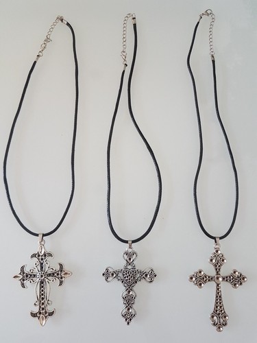 Grand collier croix argent - en,